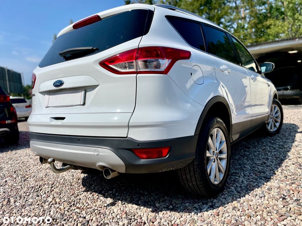 Ford Kuga 2.0 TDCi 2x4 Titanium - 6