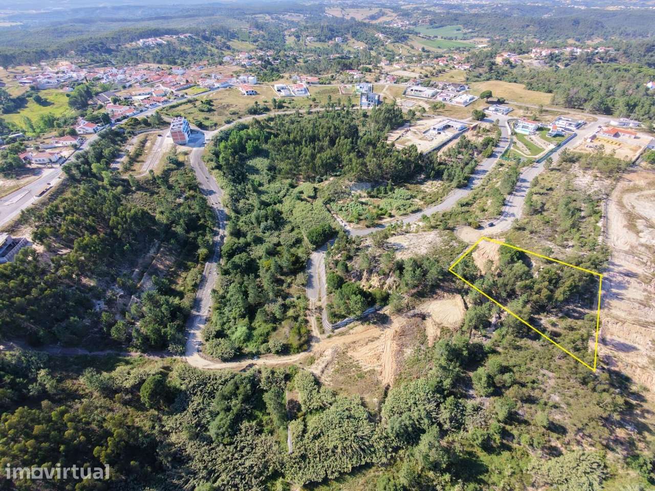 Terreno 3.020 m2 Vista Panorâmica p/ Construção 8 Moradias - Urb. Enco - Grande imagem: 4/14