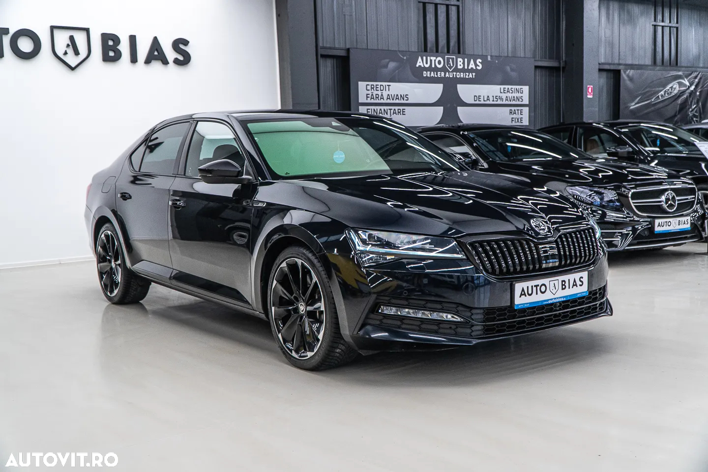 Skoda Superb 2.0 TSI 4X4 DSG Sportline - 3