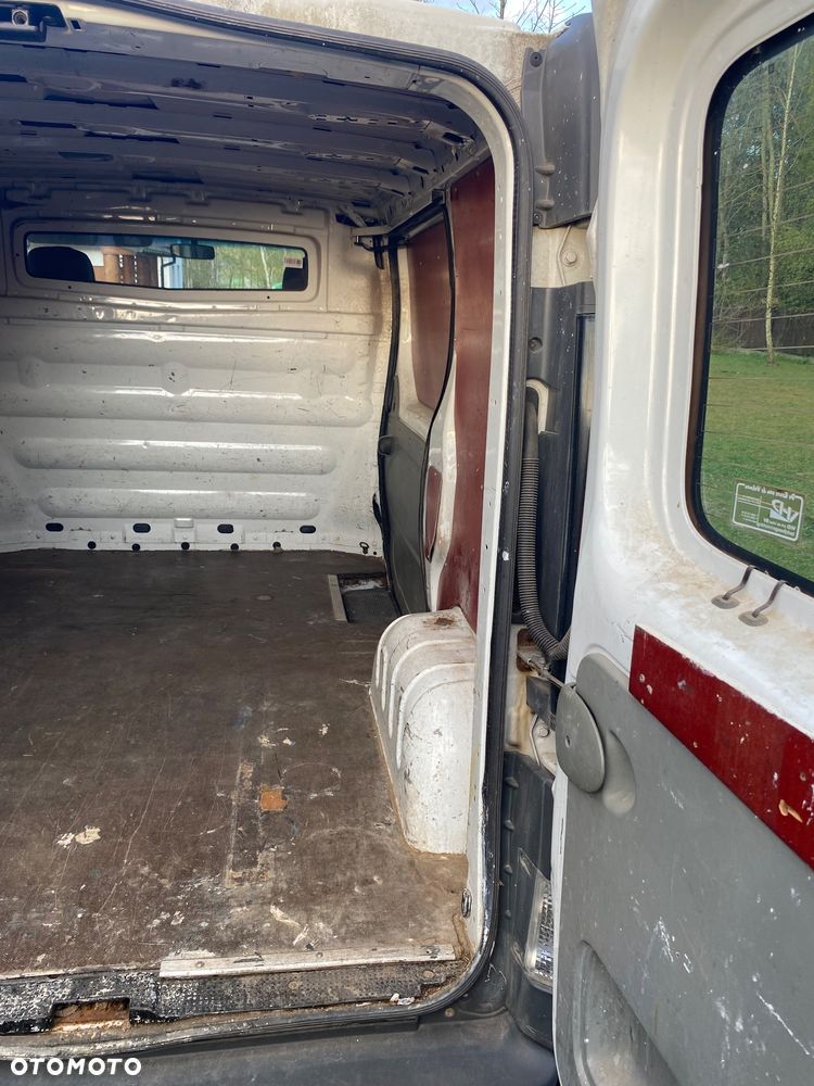 Renault Trafic Passenger Authentique - 10