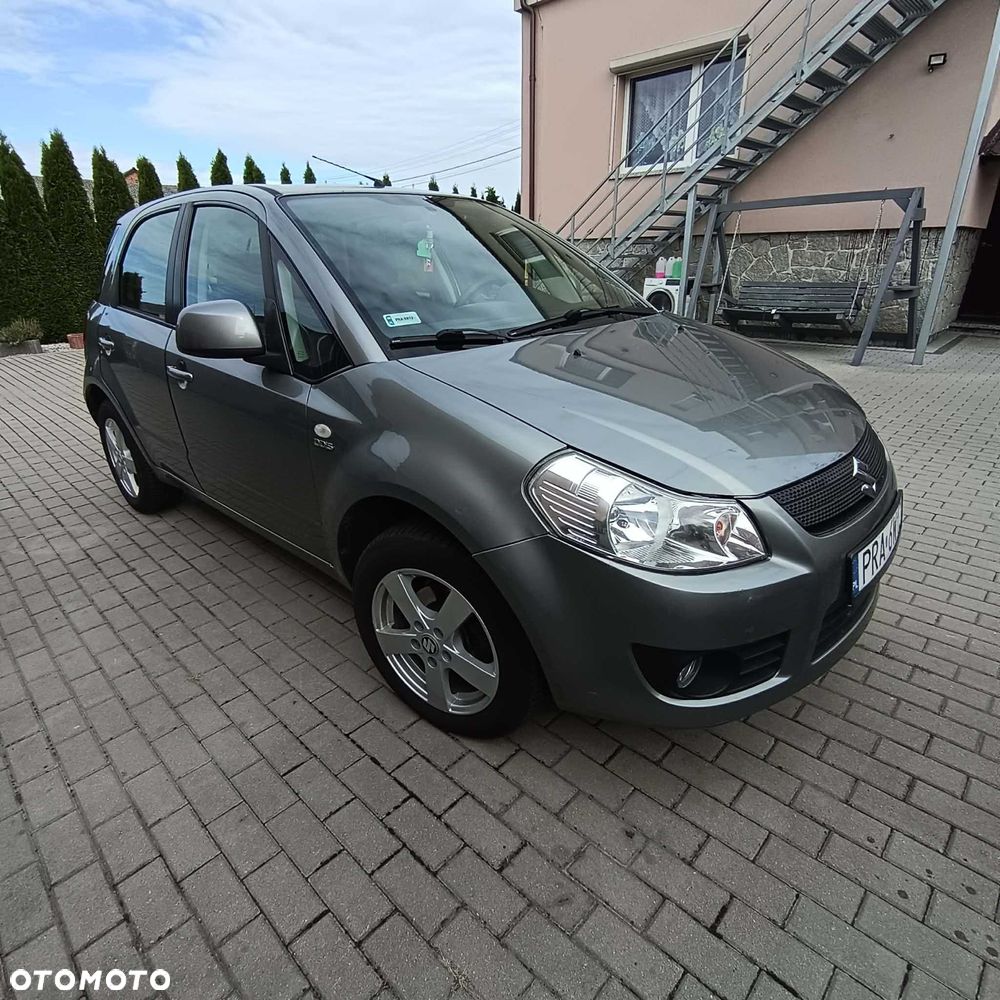 Suzuki SX4 - 4