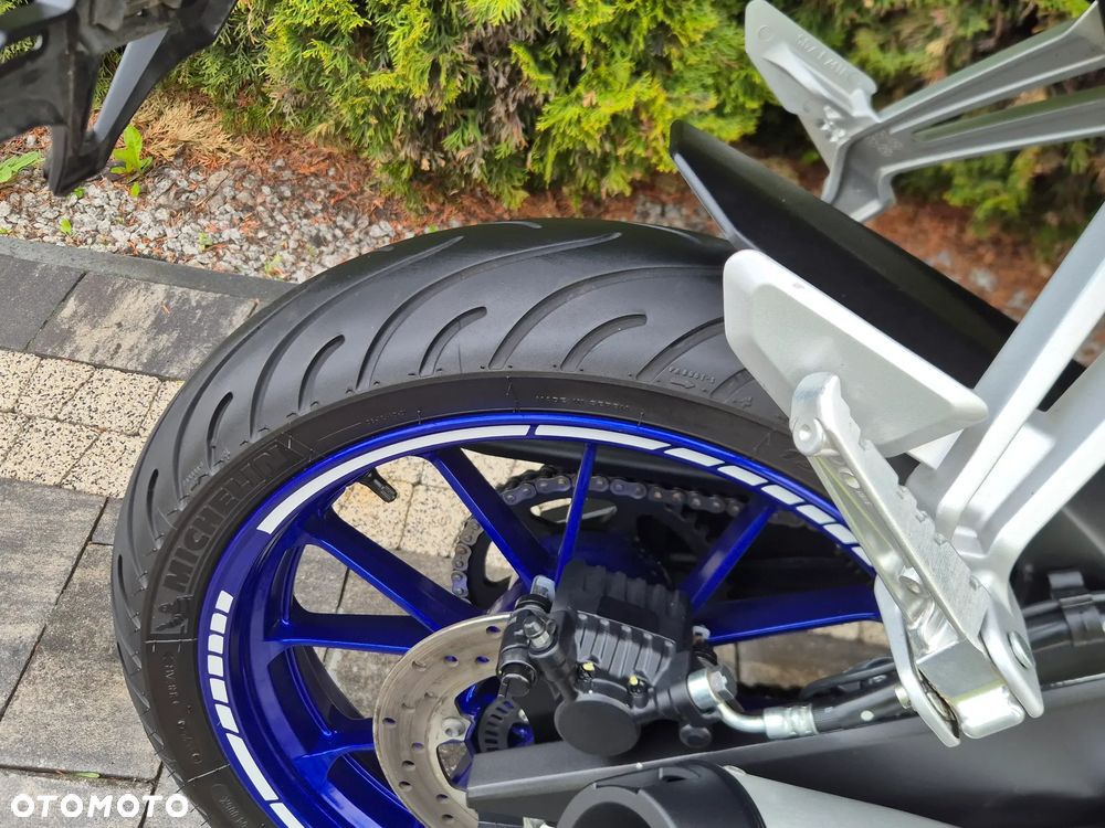 Yamaha MT - 6