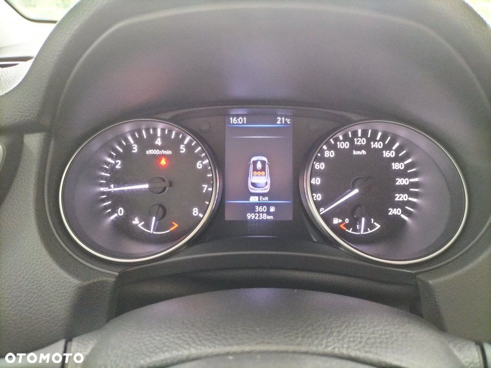 Nissan Qashqai - 10