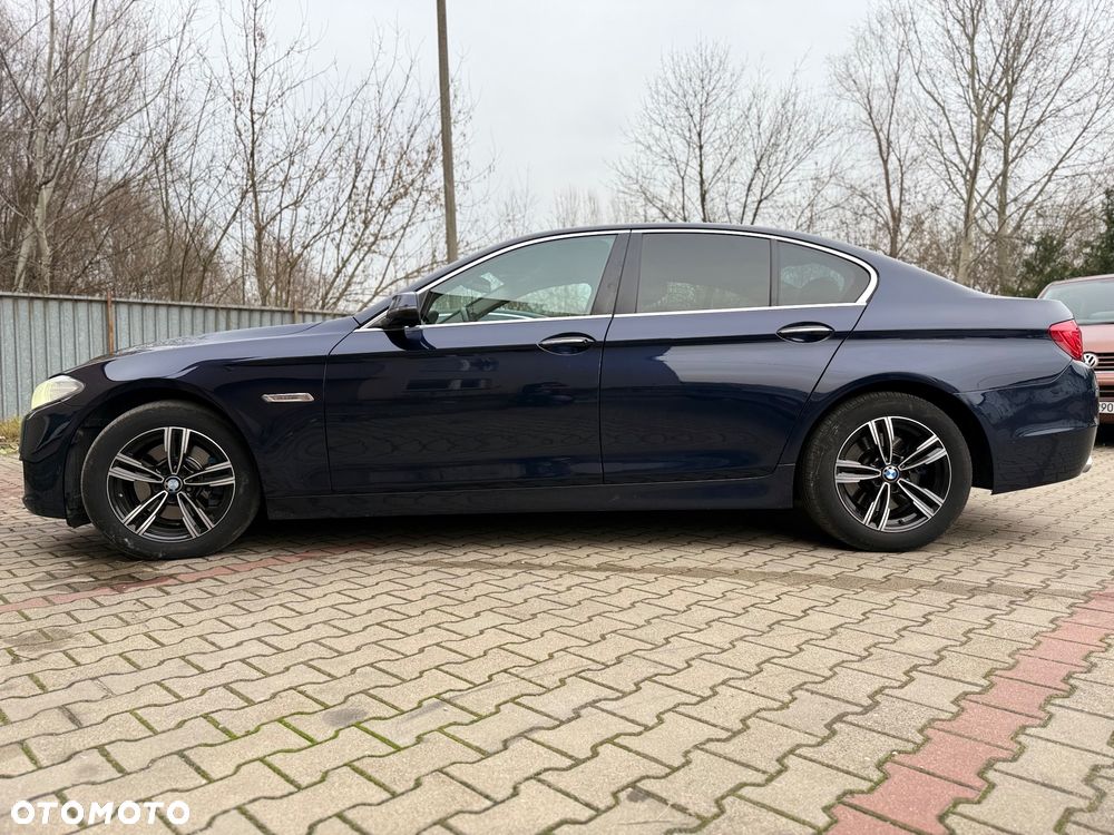 BMW Seria 5 520d Luxury Line - 4