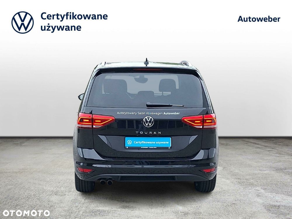 Volkswagen Touran - 4