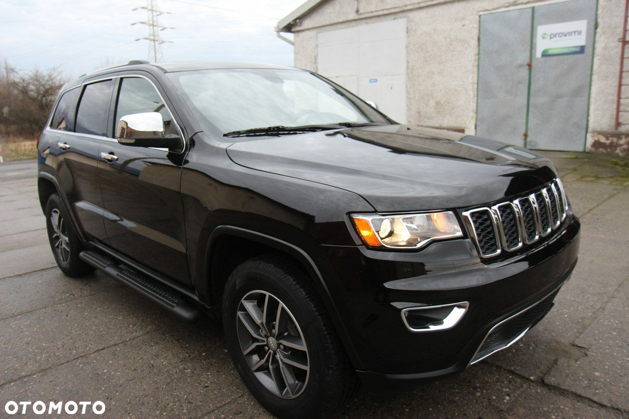 Jeep Grand Cherokee - 11