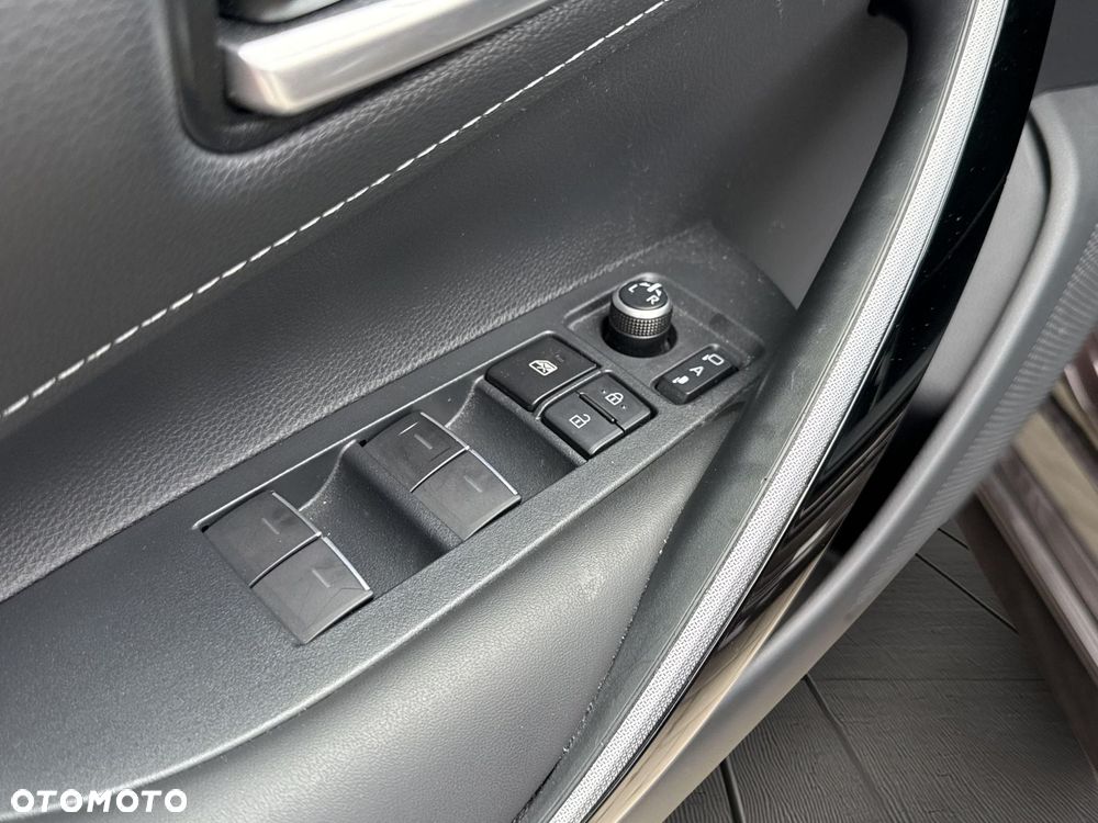 Toyota Corolla - 26