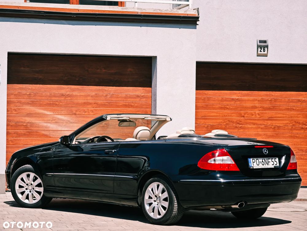 Mercedes-Benz CLK - 17