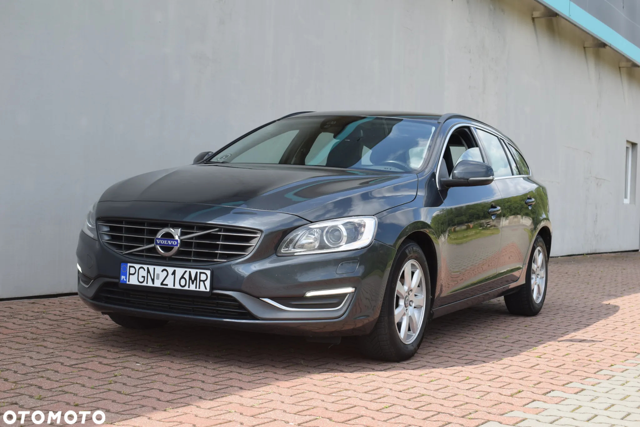 Volvo V60 D4 Drive-E Momentum - 18