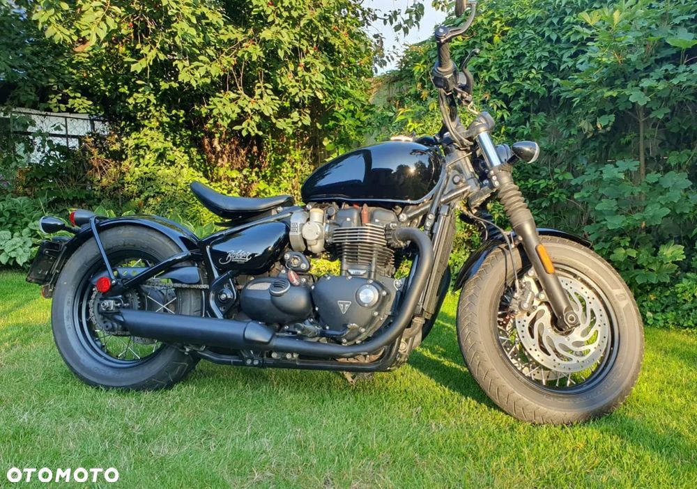 Triumph Bonneville Bobber - 5