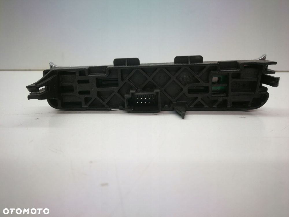 WYŚWIETLACZ ZMIANY BIEGÓW AUDI A4 A5 Q5 8K1713463A - 2