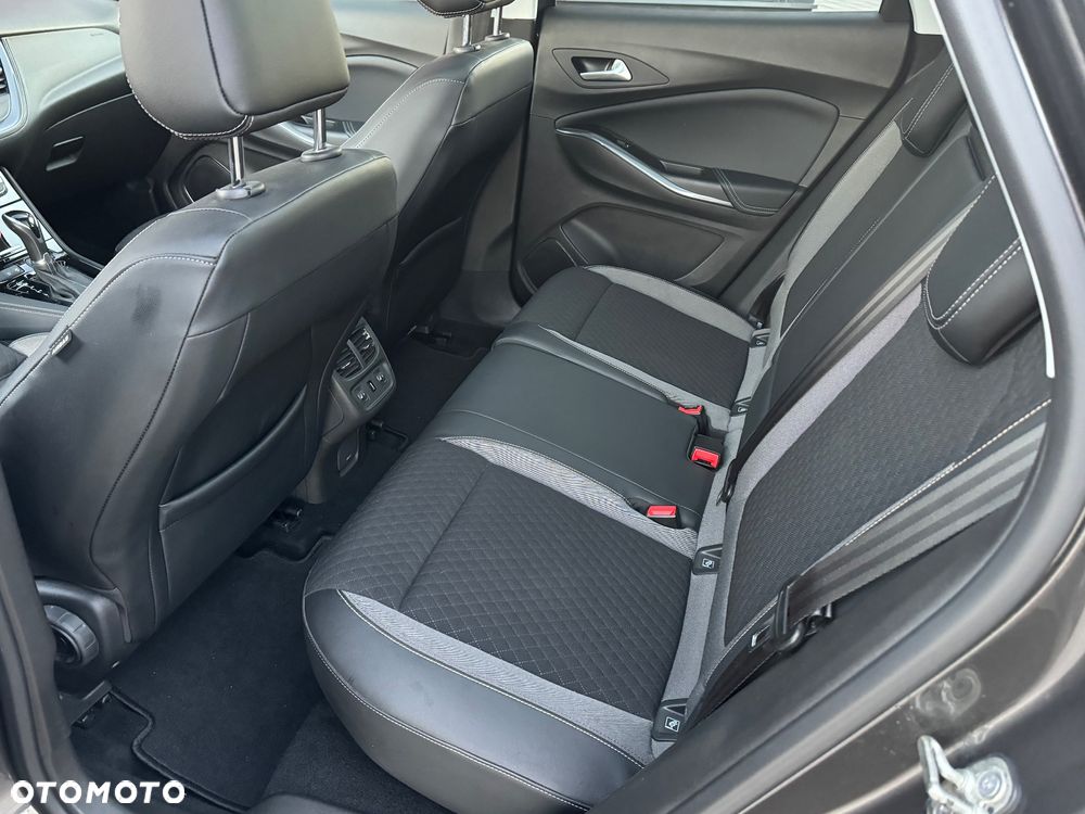 Opel Grandland X 1.2 T GPF Ultimate S&S - 9