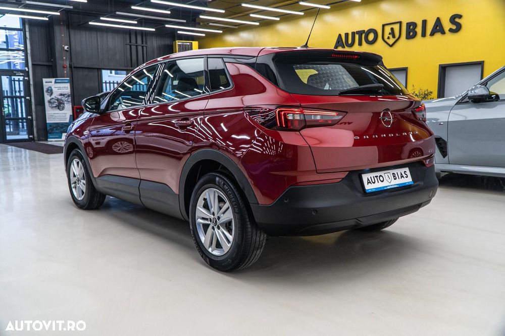 Opel Grandland X 1.2 Turbo START/STOP AT8 Business Edition - 6