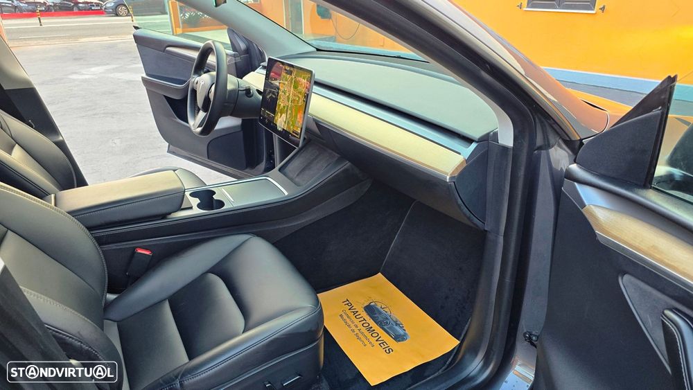 Tesla Model Y Long Range Tração Integral - 11