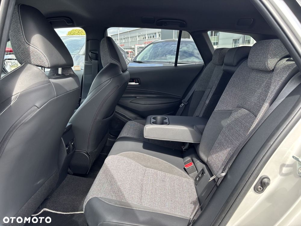 Toyota Corolla - 16