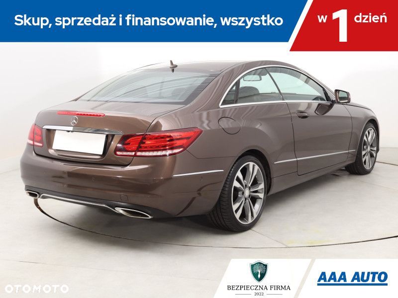 Mercedes-Benz Klasa E - 7
