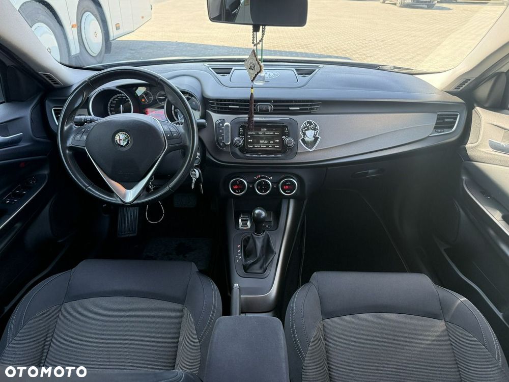 Alfa Romeo Giulietta 2.0 JTDM 16V TCT Turismo - 5