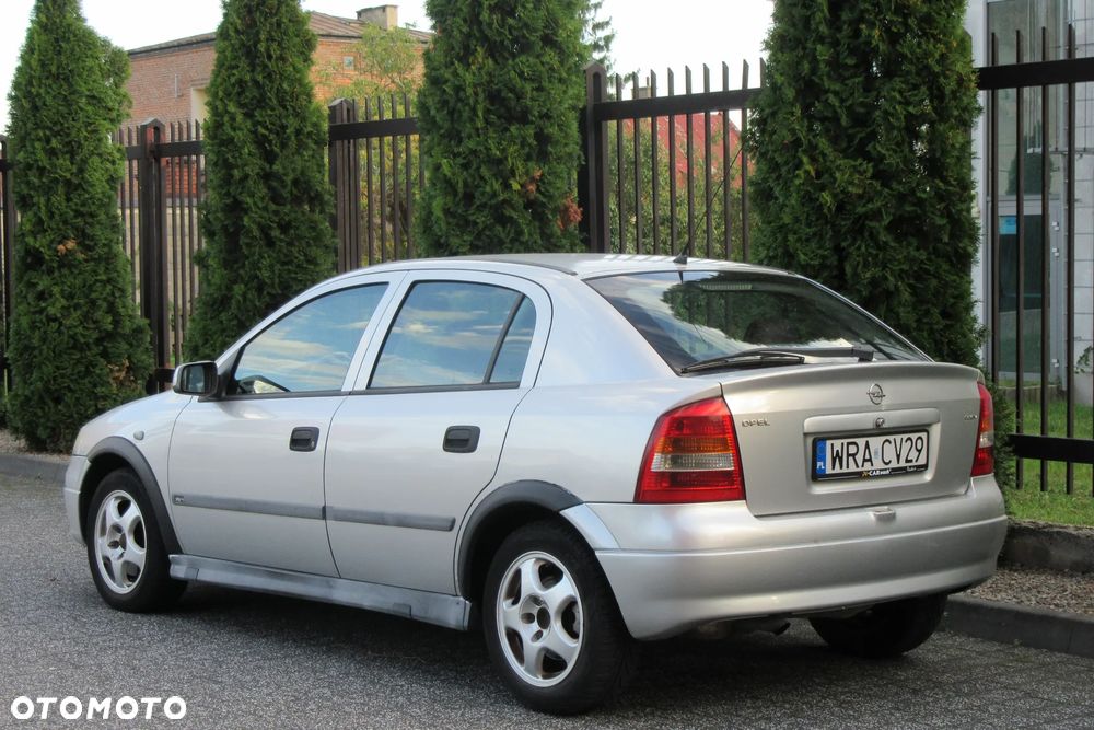 Opel Astra - 3