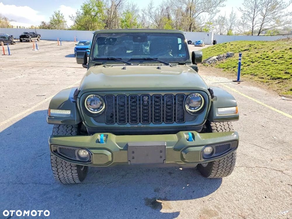 Jeep Wrangler 2023 photo 2
