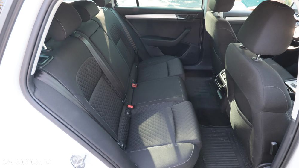 Skoda Superb 2.0 TSI Style DSG - 15