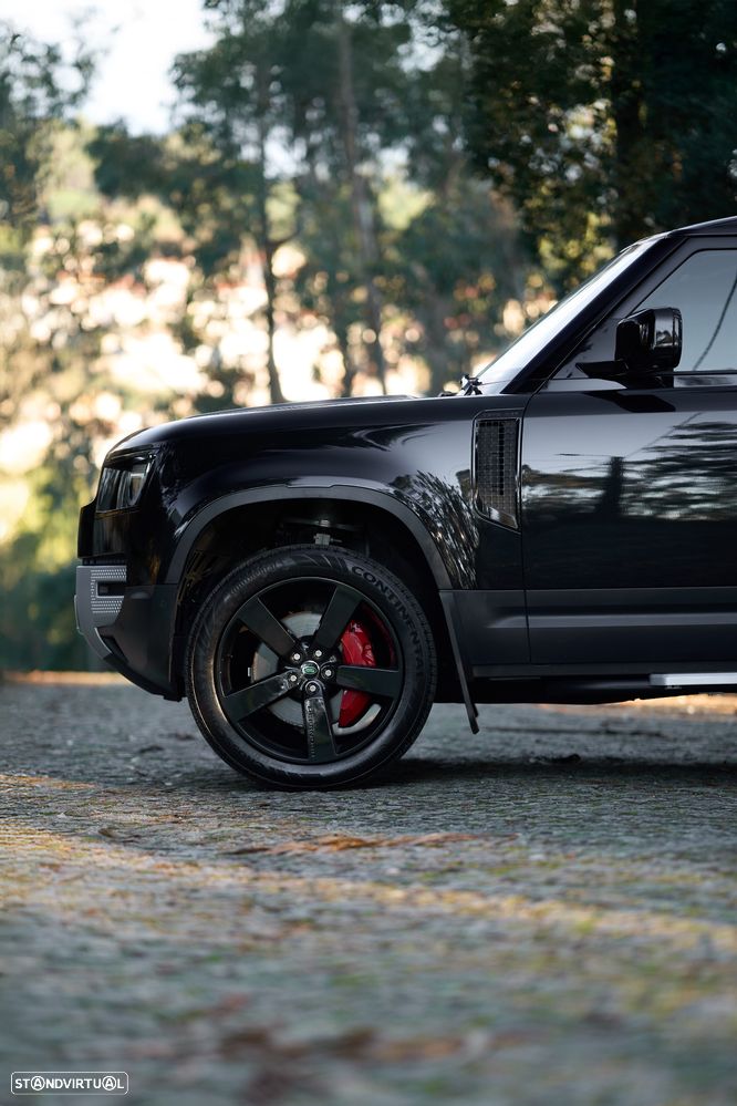 Land Rover Defender 110 P400e SE - 9