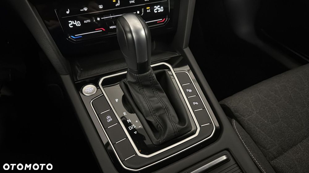 Volkswagen Passat 2.0 TDI EVO Business DSG - 18