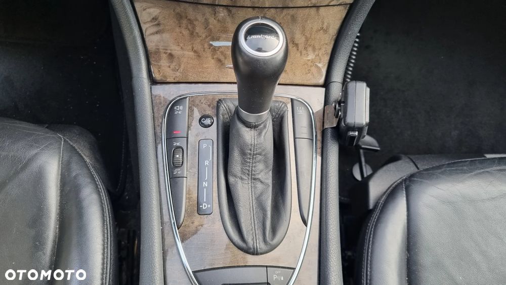 Mercedes-Benz Klasa E 320 CDI Avantgarde - 16