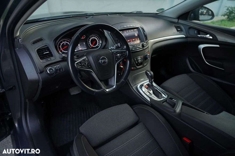 Opel Insignia - 15