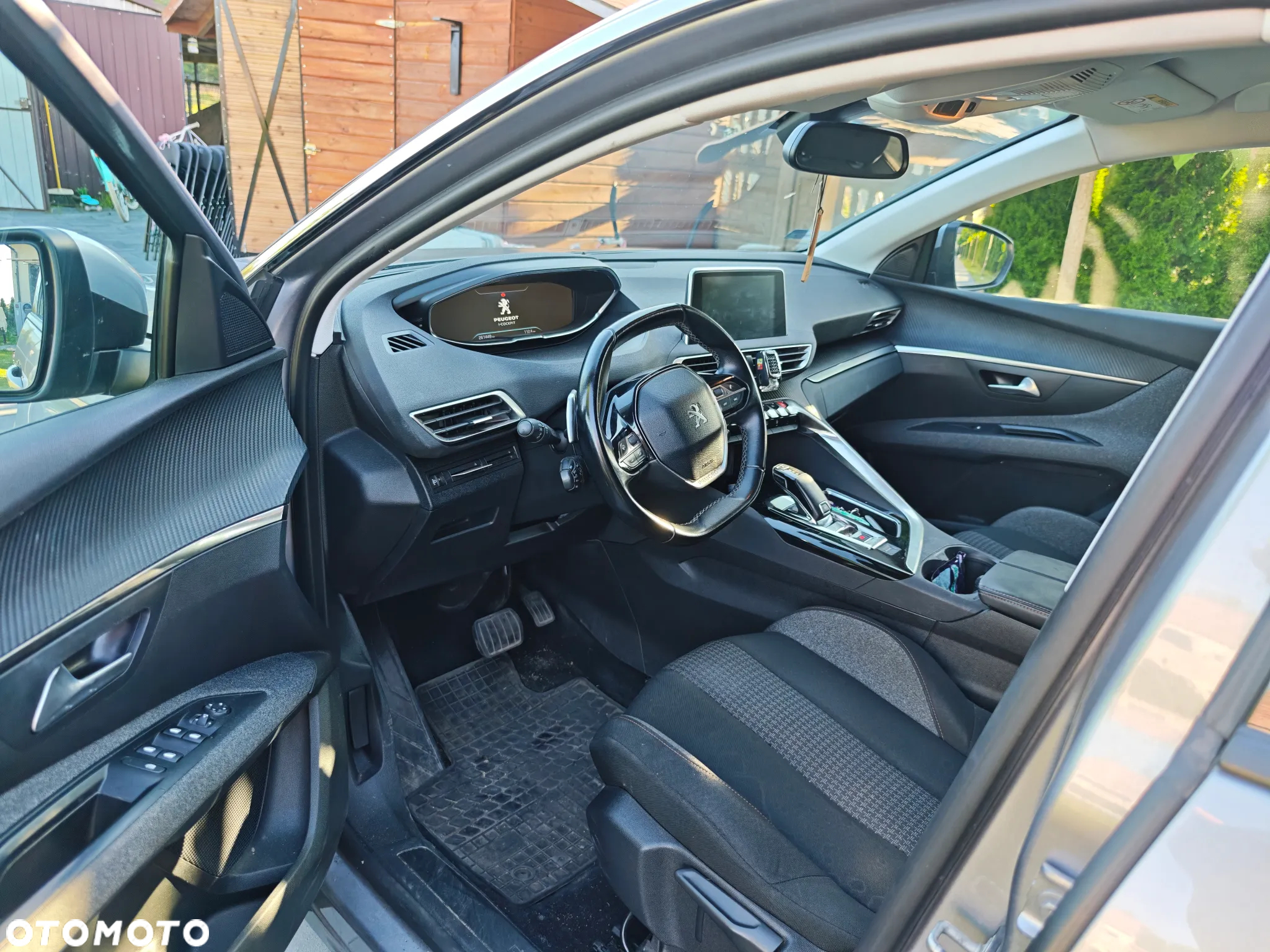 Peugeot 5008 1.5 BlueHDi Active S&S EAT8 - 13
