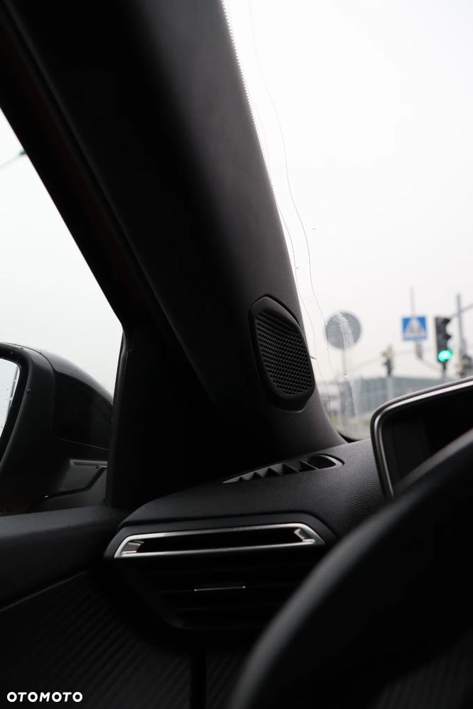 Peugeot 2008 1.2 PureTech GT Line S&S - 18