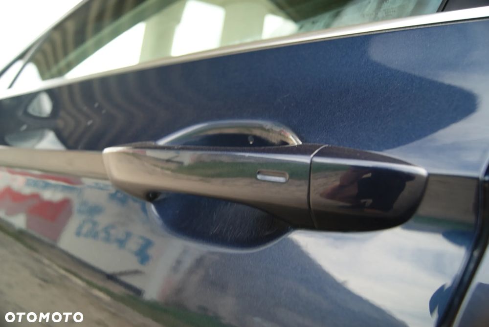 Volkswagen Passat 2.0 TDI SCR 4Mot DSG Highline - 39