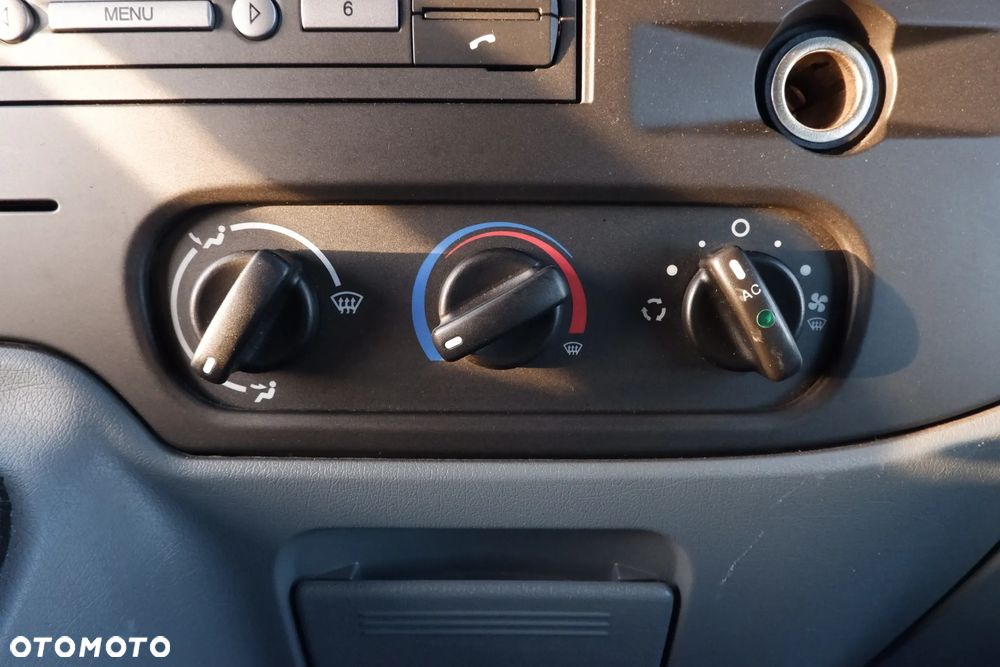 Ford Transit 140 T 350 - 28