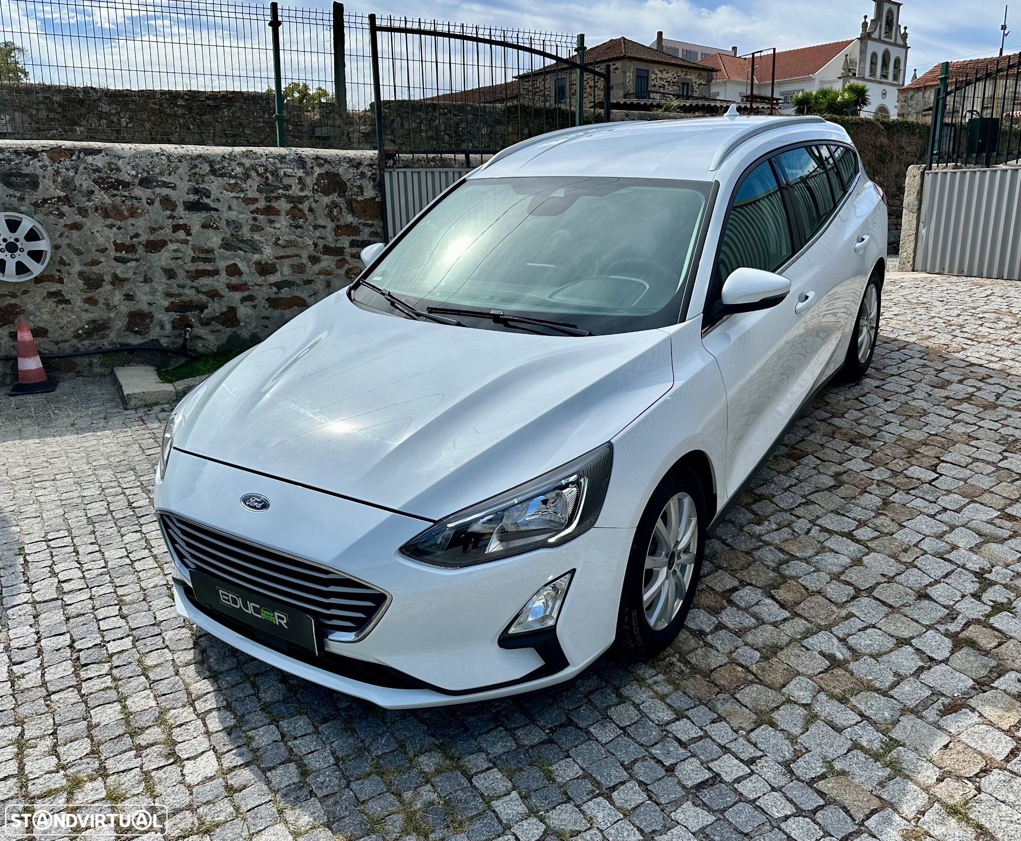 Ford Focus SW 1.5 EcoBlue S&S COOL&CONNECT DESIGN - 4
