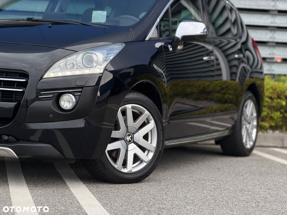 Peugeot 3008 2.0 HDi HYbrid4 - 32