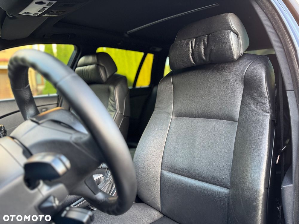 BMW Seria 5 530d Touring - 22