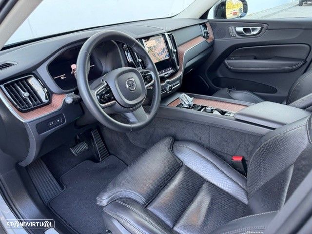 Volvo XC 60 2.0 T6 PHEV Plus Dark AWD - 17