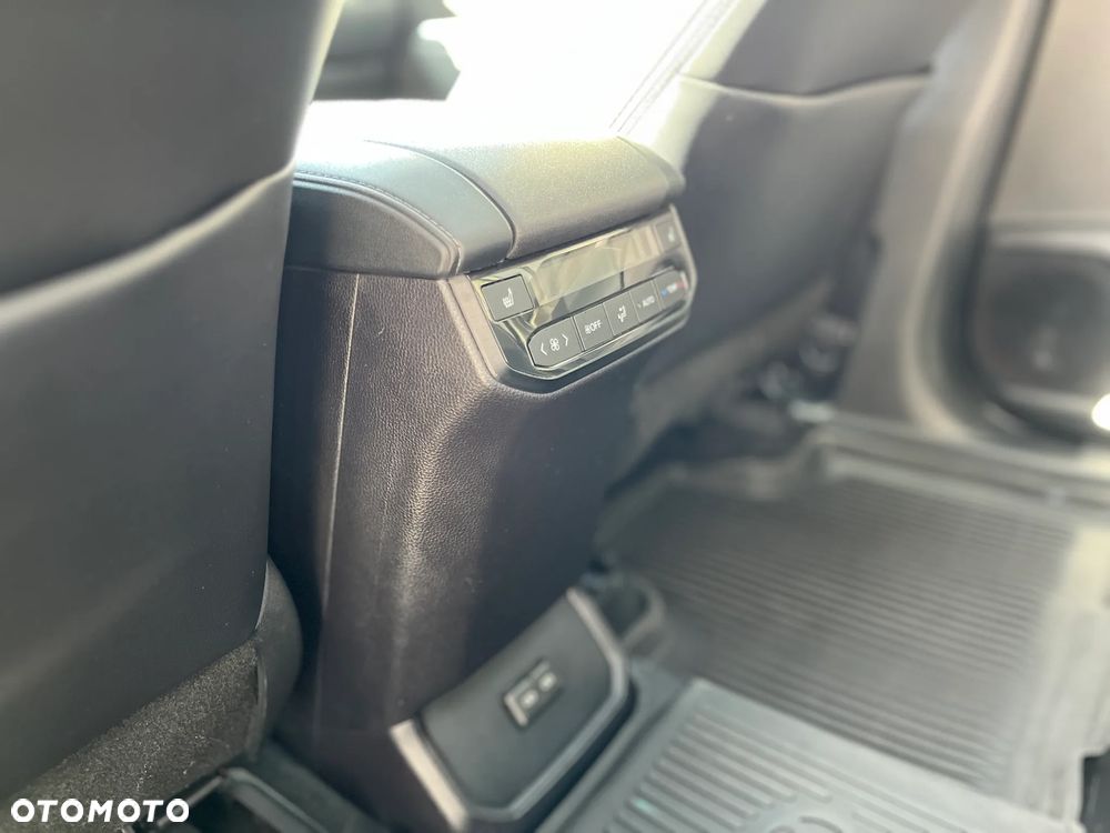 Toyota Highlander 2.5 Hybrid Executive - 20
