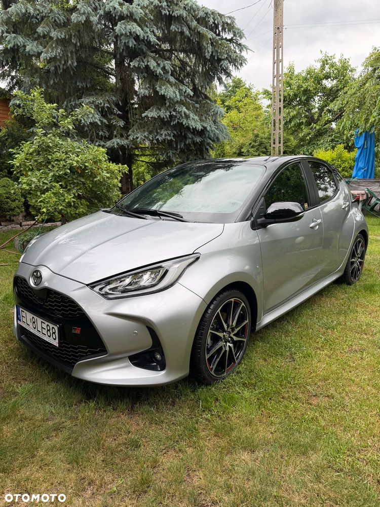 Toyota Yaris Hybrid 1.5 GR Sport - 6