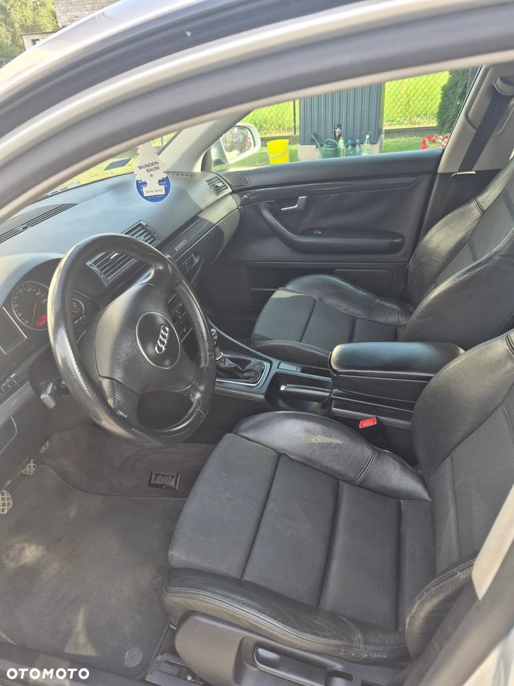 Audi A4 Limousine 1.8T - 11