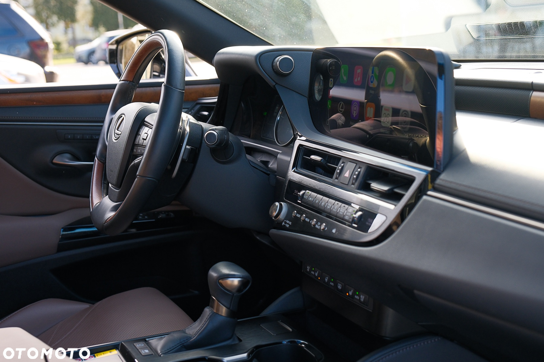 Lexus ES 300h Prestige - 33
