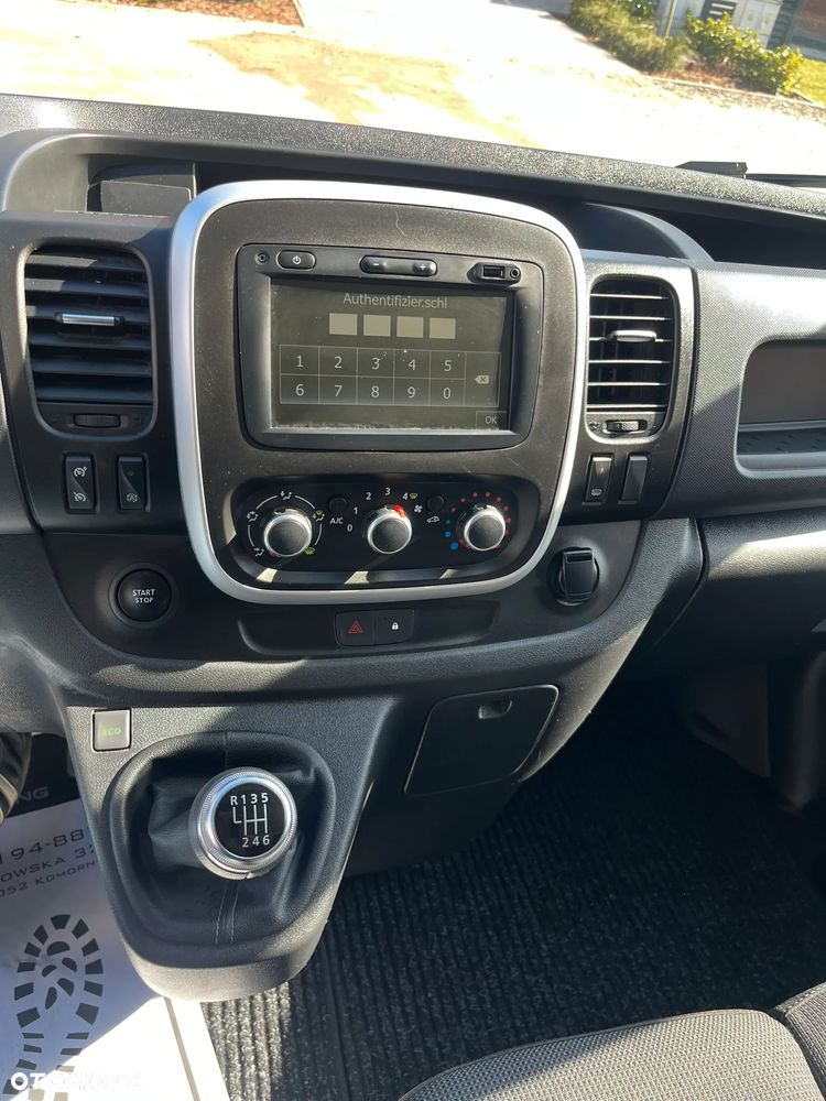 Renault Trafic - 12