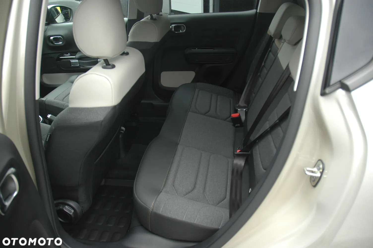 Citroën C3 1.2 PureTech Max EAT6 - 13