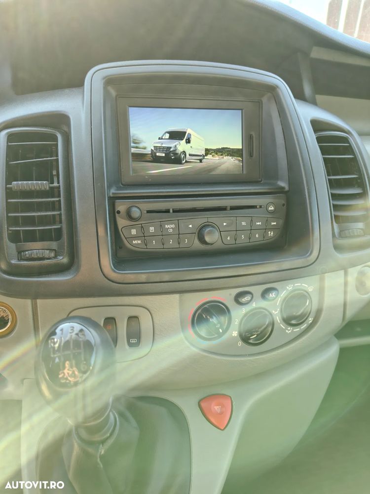 Renault Trafic - 8