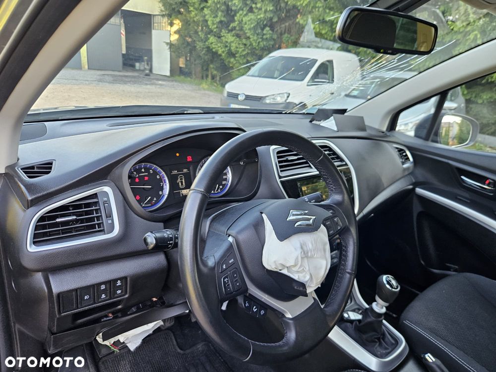 Suzuki SX4 S-Cross - 19