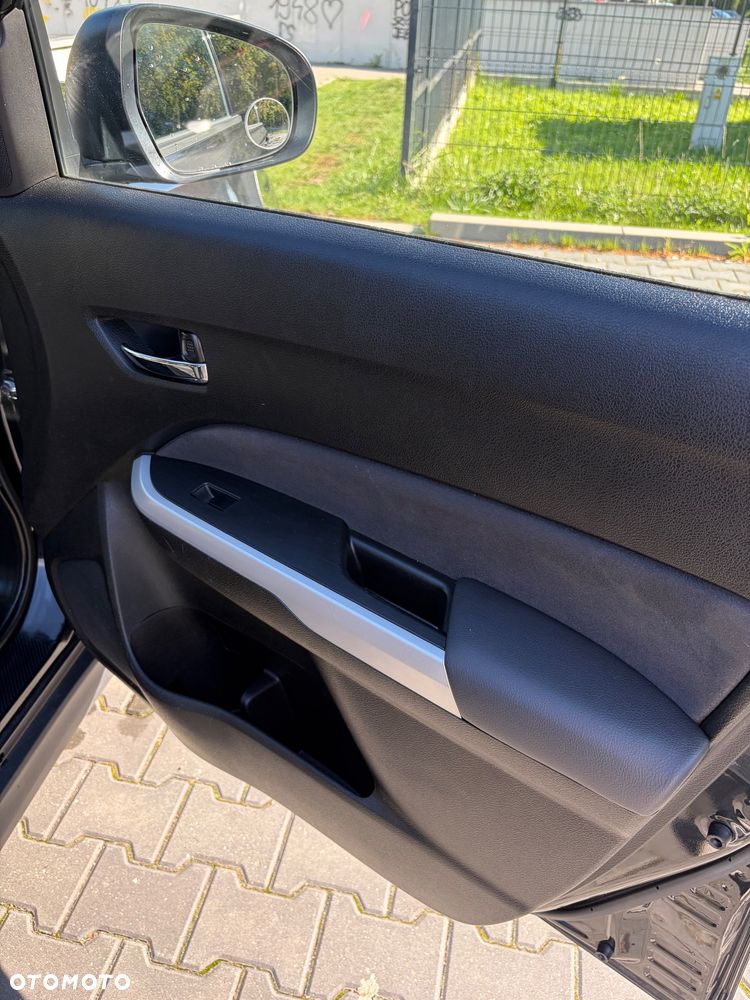 Suzuki Vitara 1.4 Boosterjet Premium 4WD - 17
