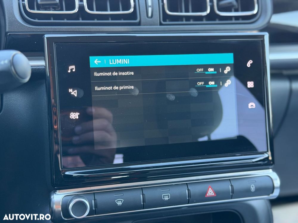 Citroën C3 1.2 PureTech S&S EAT6 Shine - 29