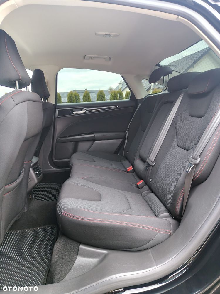 Ford Mondeo 2.0 EcoBoost ST-Line - 12