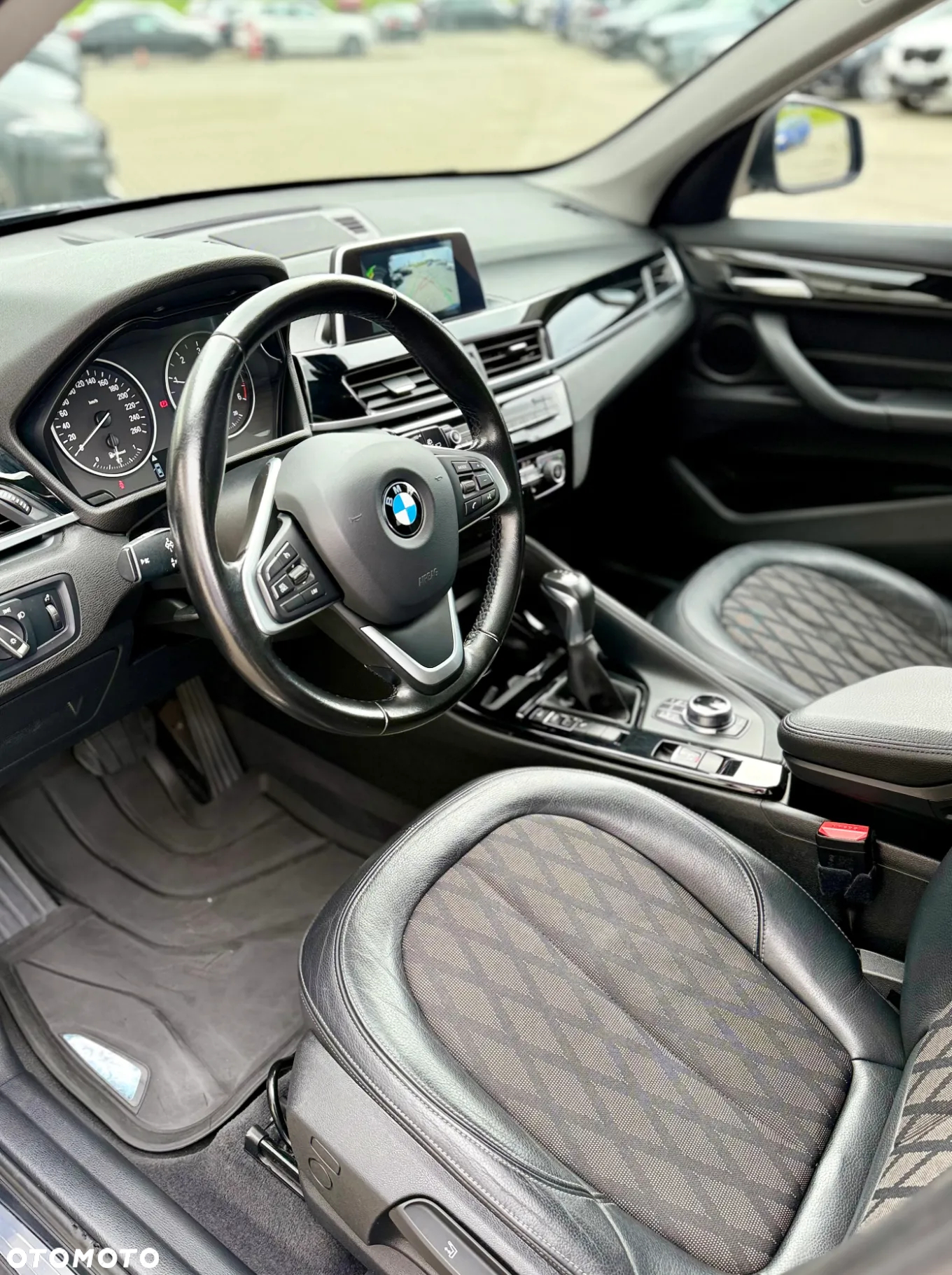 BMW X1 sDrive18d xLine - 8