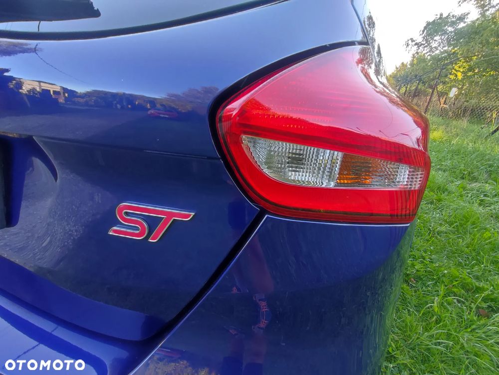Ford Focus 2.0 TDCi ST - 8