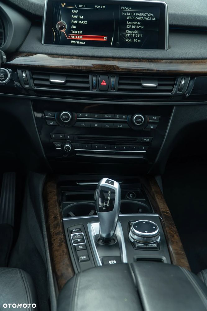 BMW X5 xDrive35i Edition Exclusive - 26